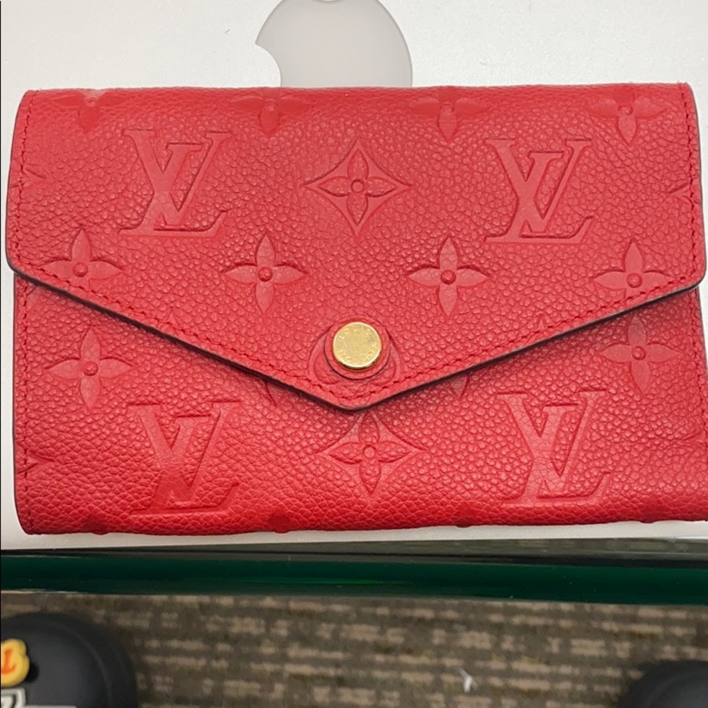 Medium LV wallet!!